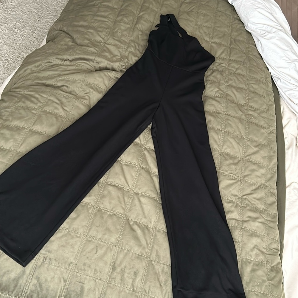 Never worn straight leg jumpsuit fits xs/ small